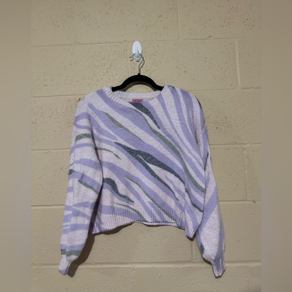 Francesca’s women’s sweater great‎ pattern warm and soft